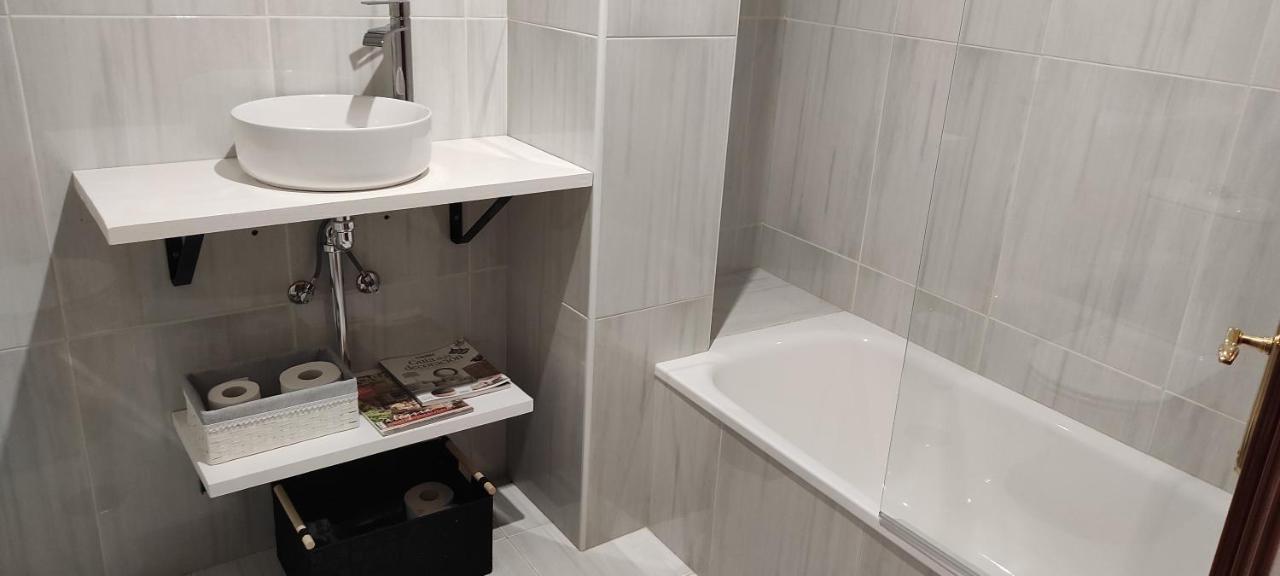 Apartamento Portovello Con Vistas Al Rio أياريث المظهر الخارجي الصورة